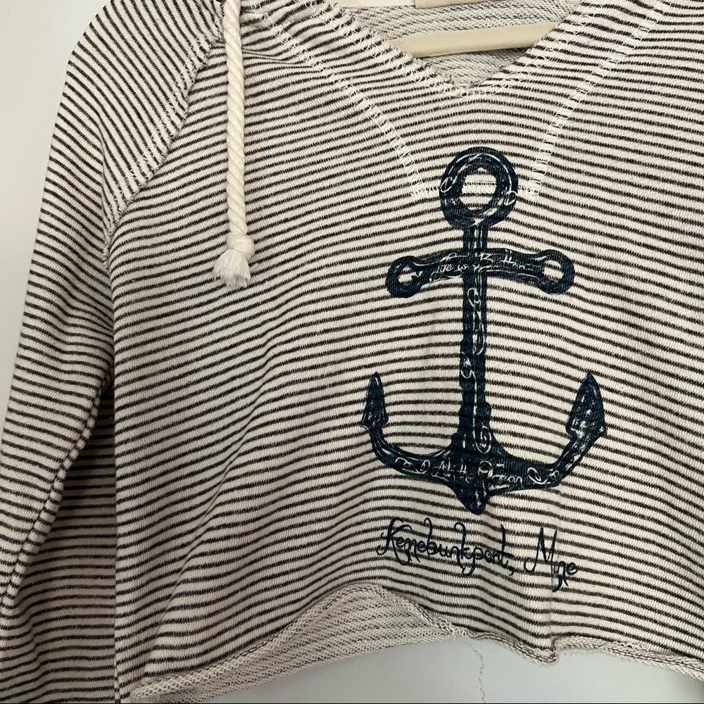 🌸Nautical Pullover - Picture 2 of 7